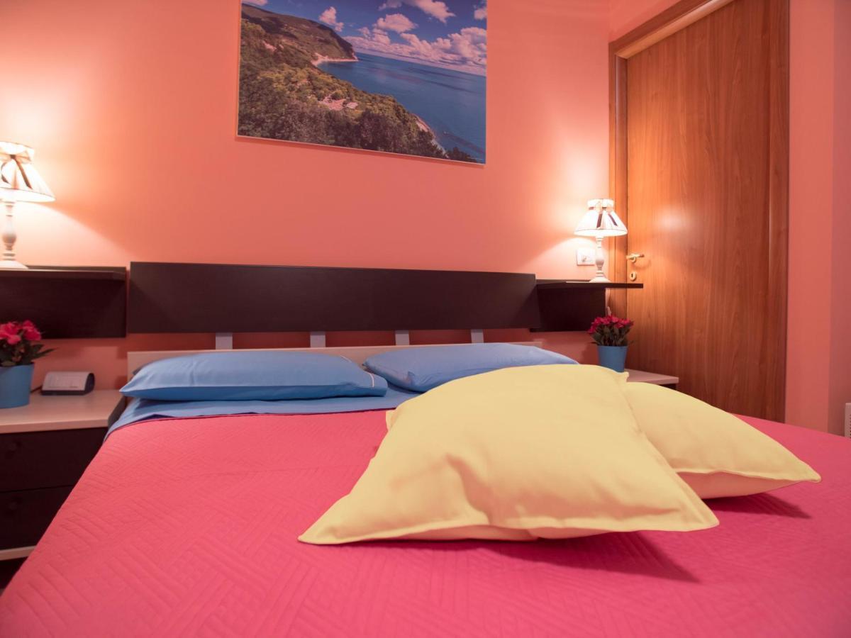 Juliette Rooms Jesi Zewnętrze zdjęcie